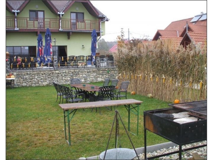 Pensiunea Maq Lacul Verde Ocna Sibiului Tel 075230