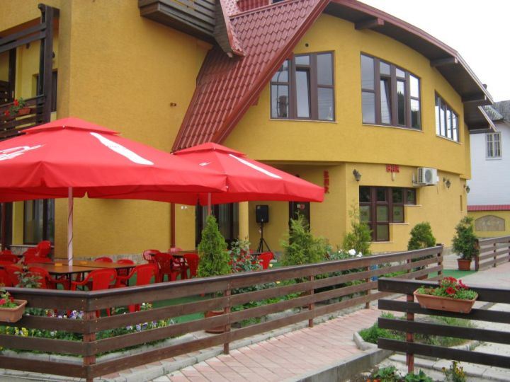 Pensiunea Musatinii, Putna