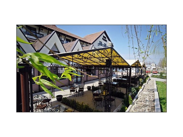 Motel Poienita, Ramnicu Sarat Tel: 023856******