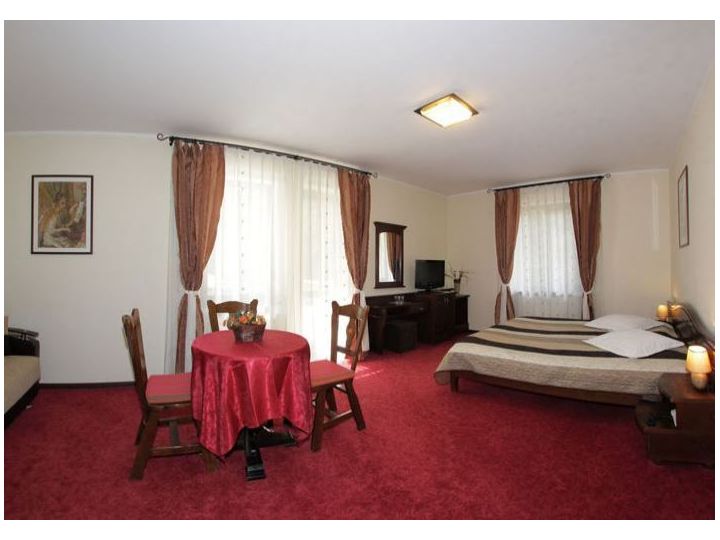 Hotel Victoria, Borsa - imaginea 