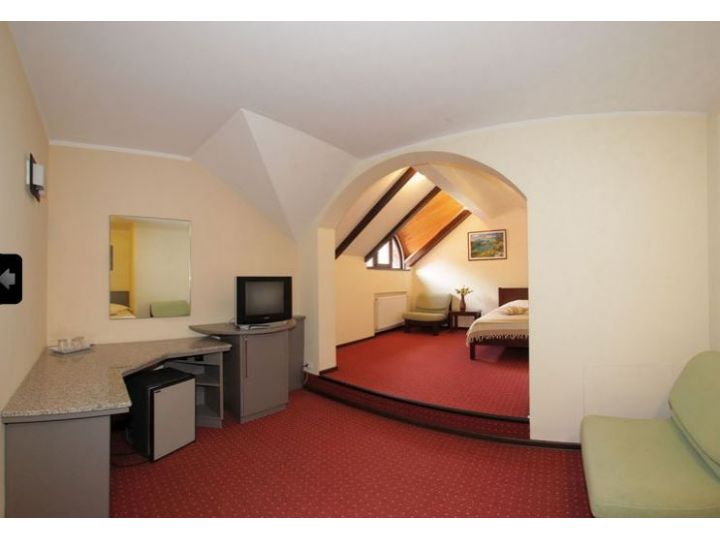 Hotel Victoria, Borsa - imaginea 