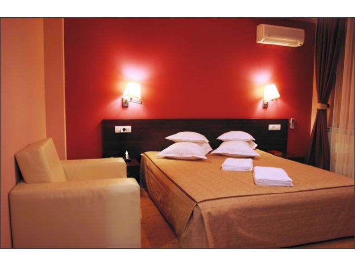 Hotel Secret Garden, Sisesti - imaginea 