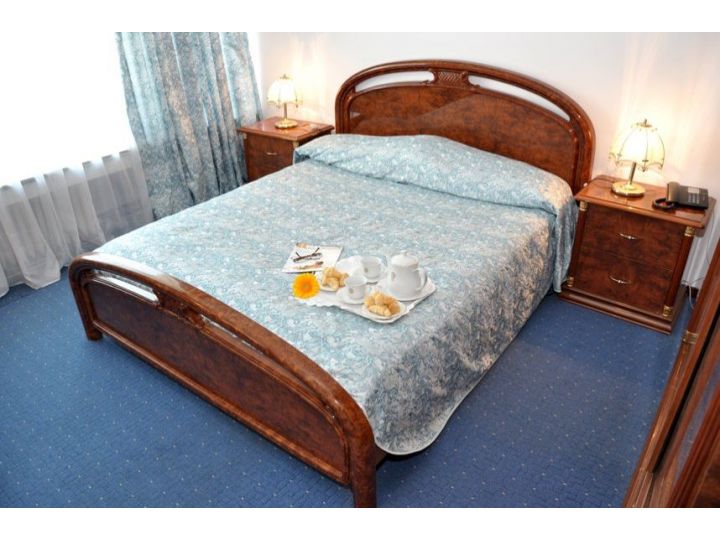 Hotel Continental, Drobeta Turnu Severin - imaginea 