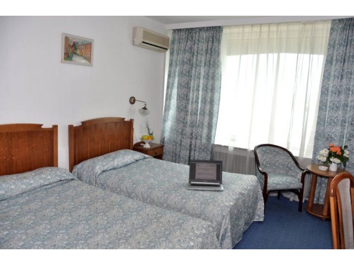 Hotel Continental, Drobeta Turnu Severin - imaginea 