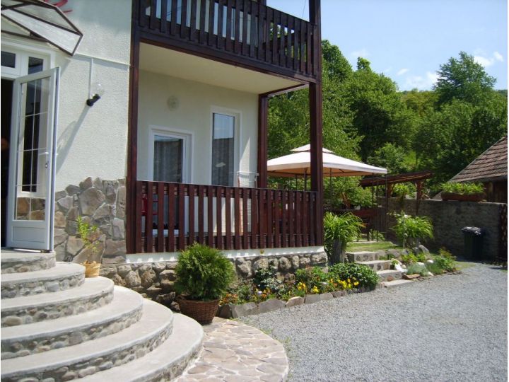 Pensiunea Julia, Sovata - imaginea 