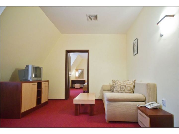 Hotel Concrete, Ungheni - imaginea 