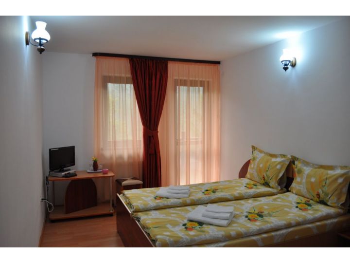 Pensiunea Corola, Tarcau - imaginea 