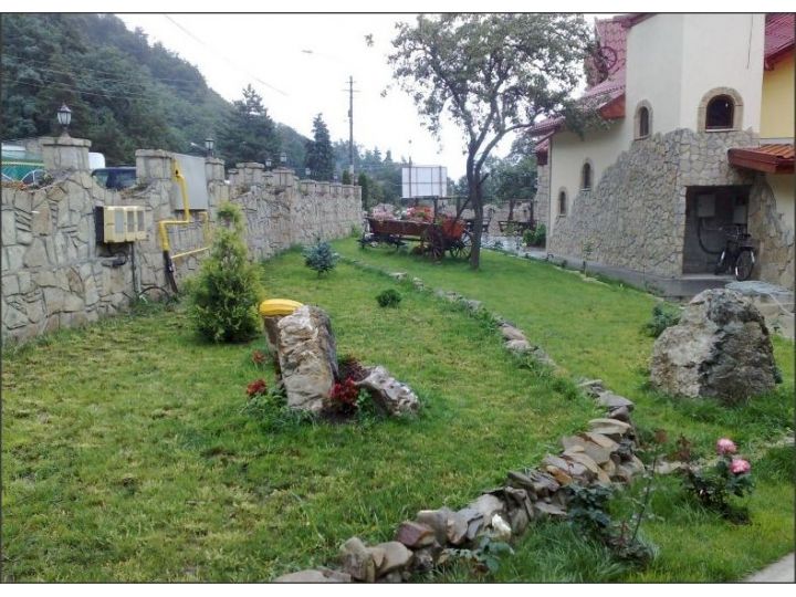 Pensiunea La Cetate, Targu Neamt - imaginea 
