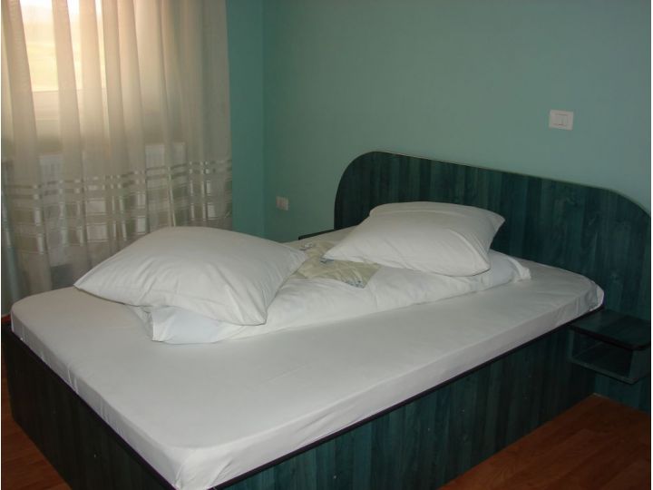 Hostel Hanul Ursilor, Vanatori Neamt - imaginea 
