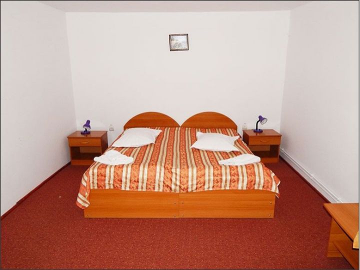 Motel Cernica, Comarnic - imaginea 