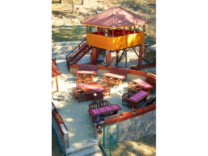 Hotel Cumpatu, Sinaia - imaginea 