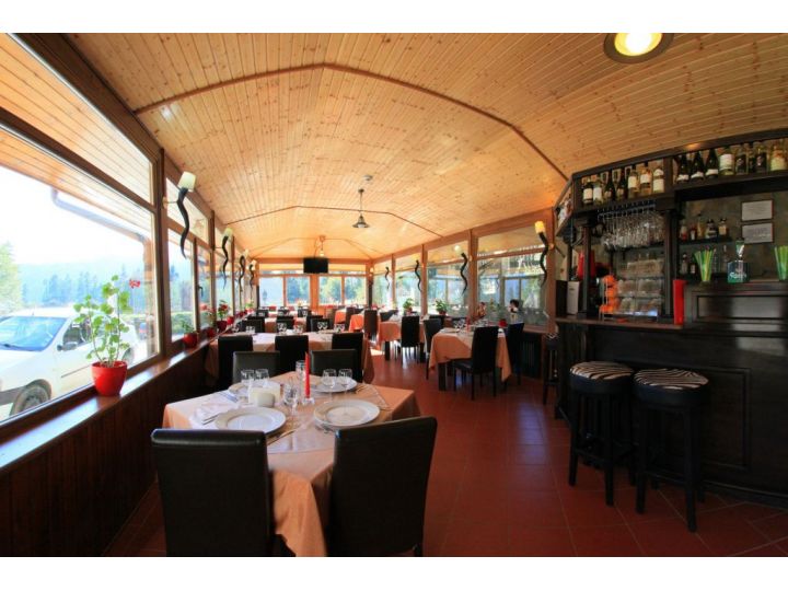 Hotel Cumpatu, Sinaia - imaginea 
