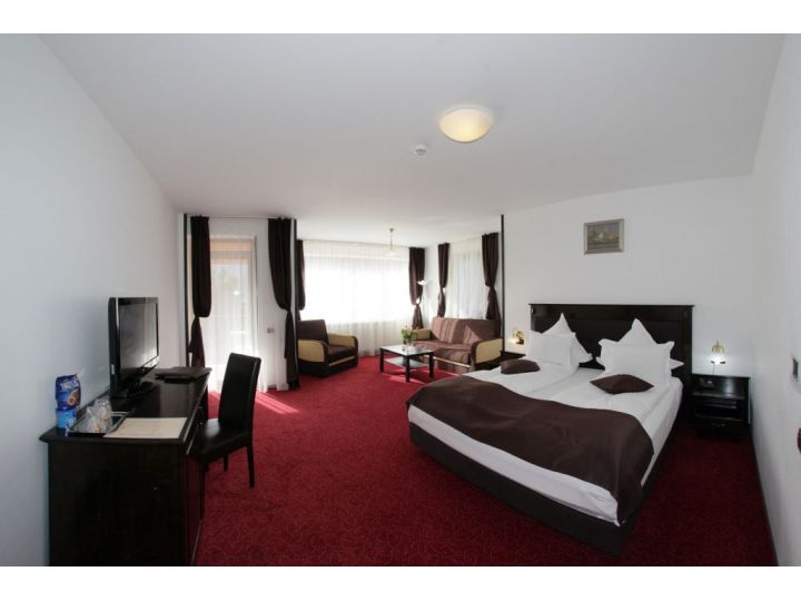 Hotel Cumpatu, Sinaia - imaginea 