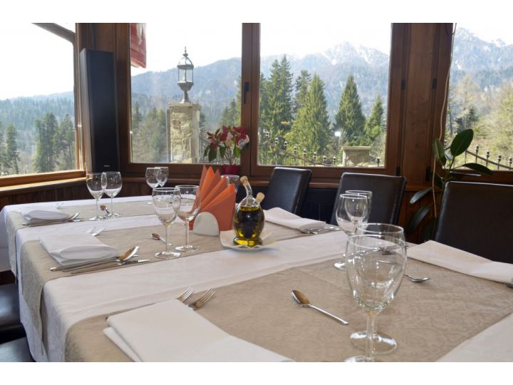 Hotel Cumpatu, Sinaia - imaginea 