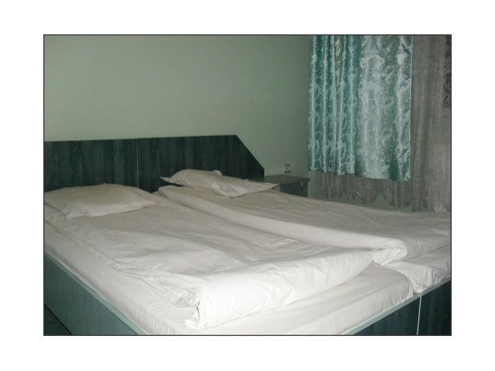Motel National, Sinaia - imaginea 