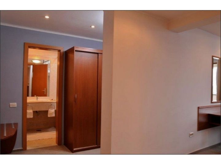 Hotel New Montana, Sinaia - imaginea 