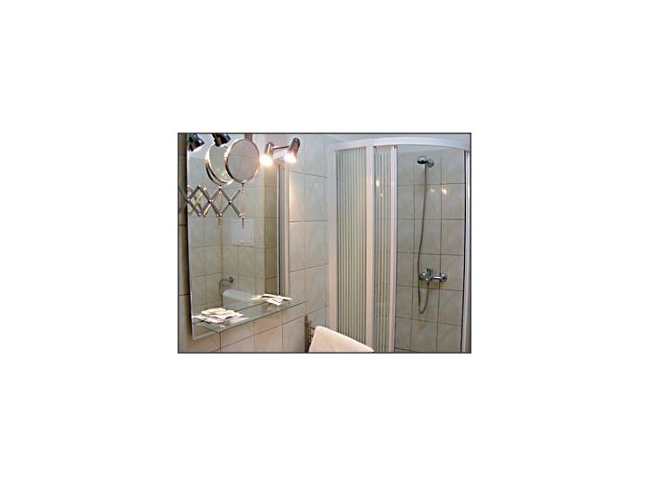 Hotel Sym, Tatarani - imaginea 