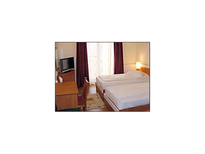 Hotel Sym, Tatarani - imaginea 