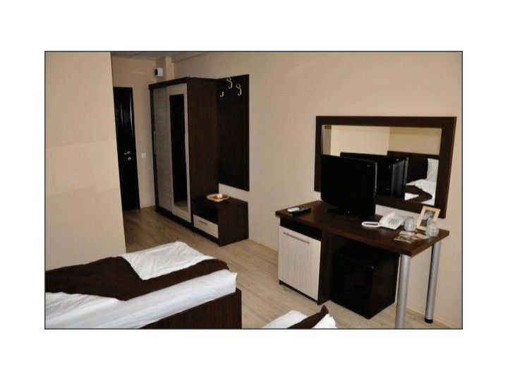 Hotel Colina Grande, Valea Calugareasca - imaginea 
