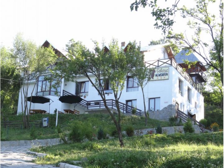 Cabana Veverita, Valea Doftanei - imaginea 