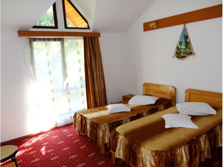 Cabana Veverita, Valea Doftanei - imaginea 