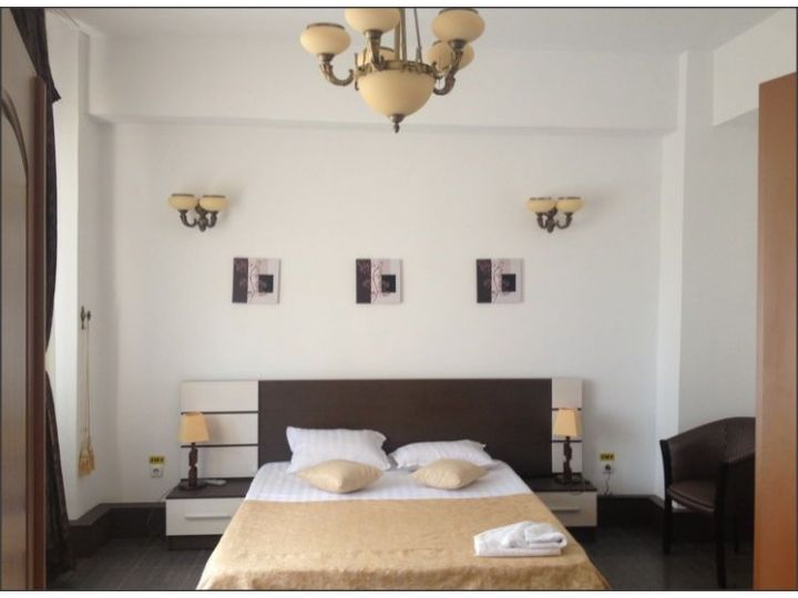 Hotel Ciucas, Valenii De Munte - imaginea 