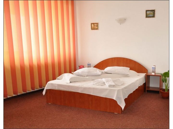 The room prefer Moving Hotel Magurele, Magurele Tel: 021457******