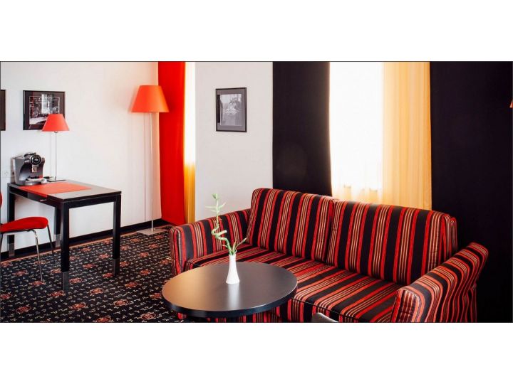 Hotel Vienna House Easy Airport Bucharest, Otopeni - imaginea 