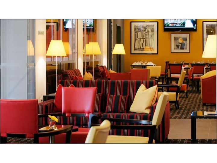 Hotel Vienna House Easy Airport Bucharest, Otopeni - imaginea 