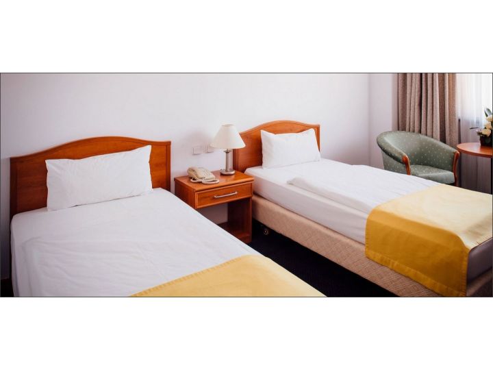 Hotel Vienna House Easy Airport Bucharest, Otopeni - imaginea 