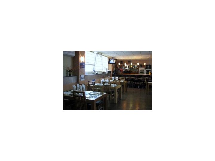 Hotel Charter, Otopeni - imaginea 