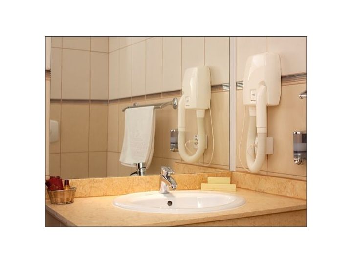 Hotel RIN Airport, Otopeni - imaginea 