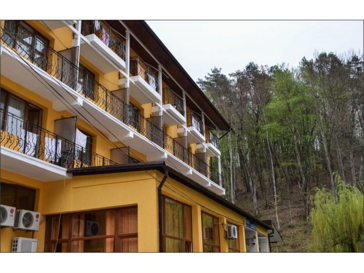 Hotel Ceres, Bizusa Bai - imaginea 