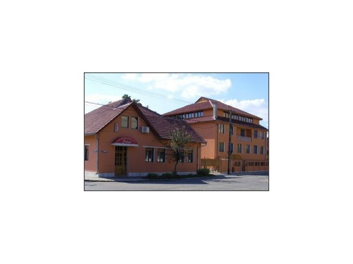 Motel Select, Carei