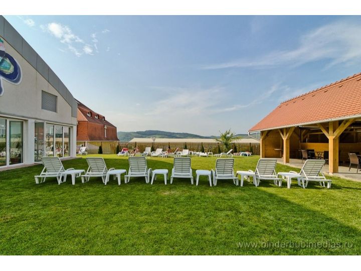 Hotel Binderbubi, Medias - imaginea 