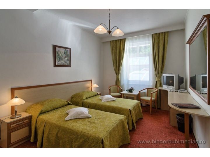 Hotel Binderbubi, Medias - imaginea 