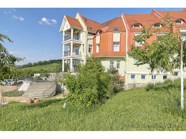 Hotel Binderbubi, Medias - imaginea 