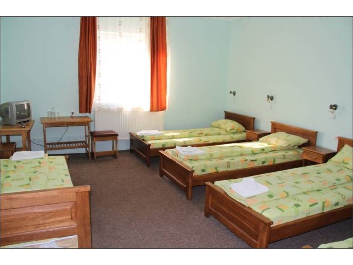 Motel Dracula, Selimbar - imaginea 
