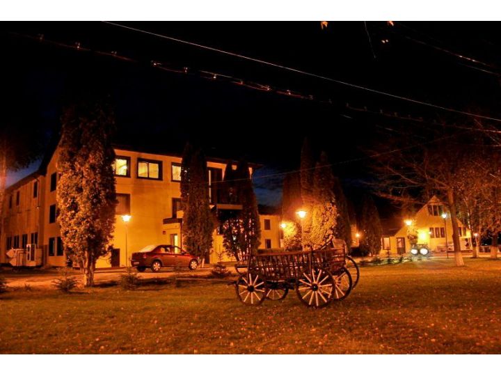 Hotel Conacul Domnesc, Scheia - imaginea 