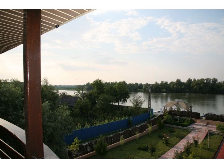 Pensiunea Delta Travel, Crisan - imaginea 