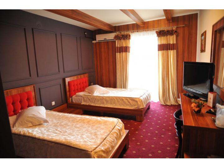 Hotel Castel, Ramnicu Valcea - imaginea 