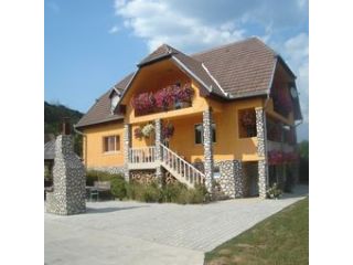 Pensiunea Carmen, Savarsin - 1