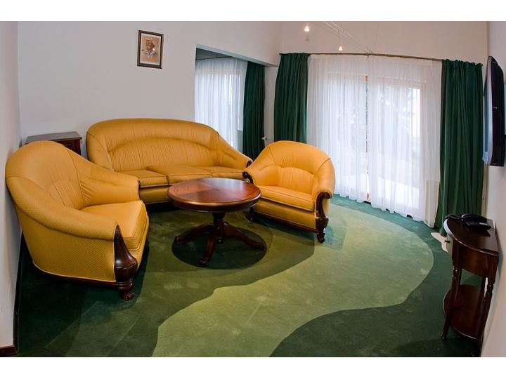 Hotel Golf, Pianu De Sus - imaginea 