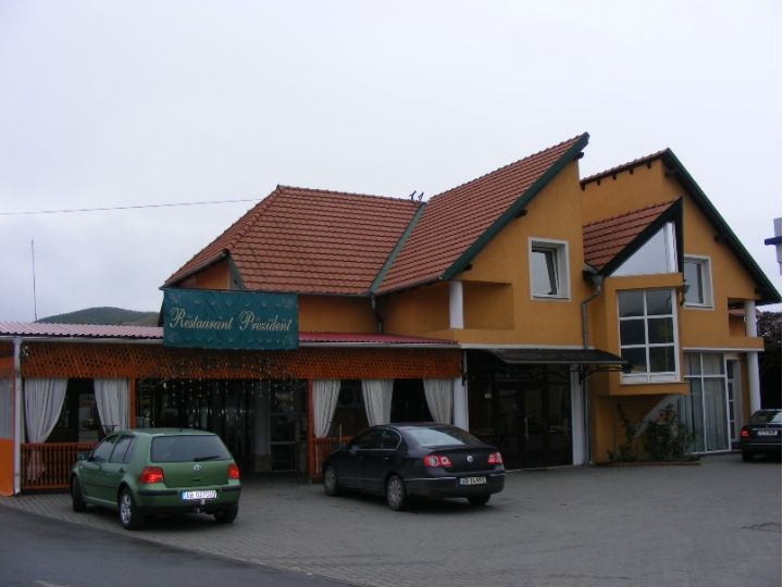 Hotel President, Cugir - imaginea 