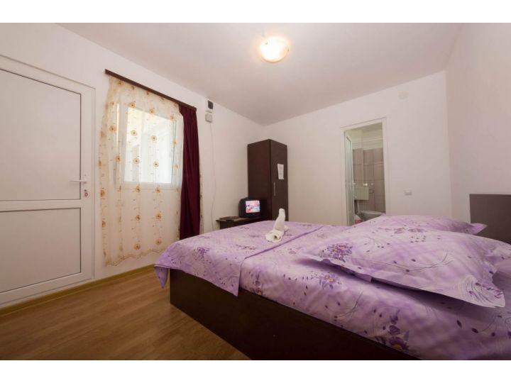 Vila Aty & Michelle, Vama Veche - imaginea 