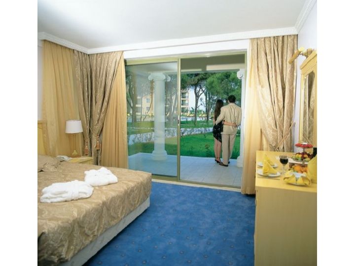 Hotel Venezia Palace Deluxe Resort, Lara - imaginea 