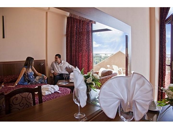 Hotel Kristal, Nisipurile de Aur - imaginea 