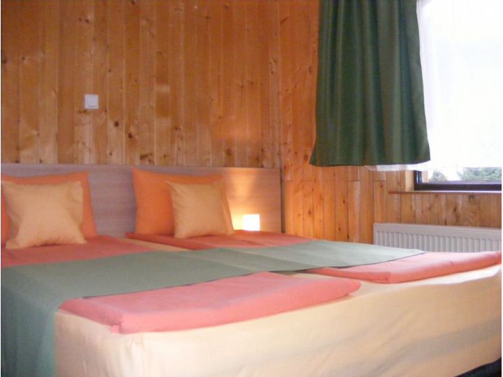 Complex turistic TraveLand, Poiana Brasov - imaginea 