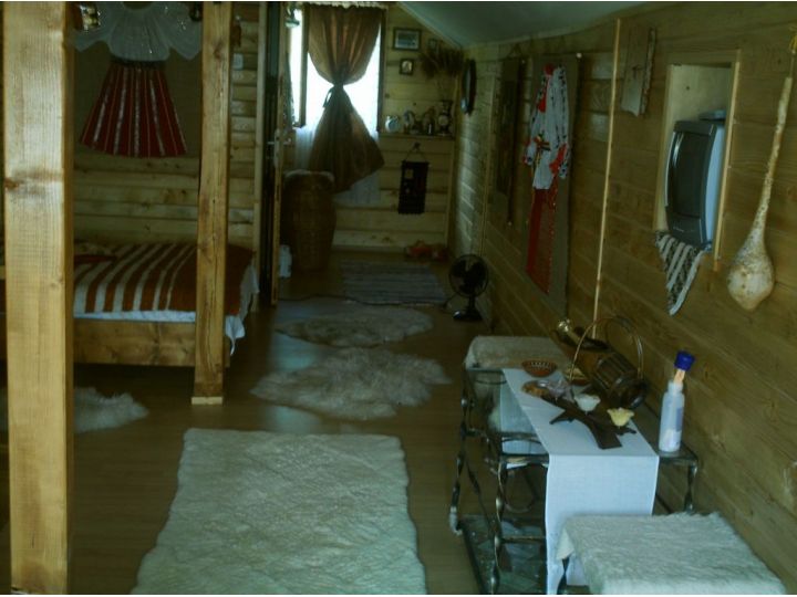 Camere de inchiriat casa de vacanta rustica, Valcea - imaginea 