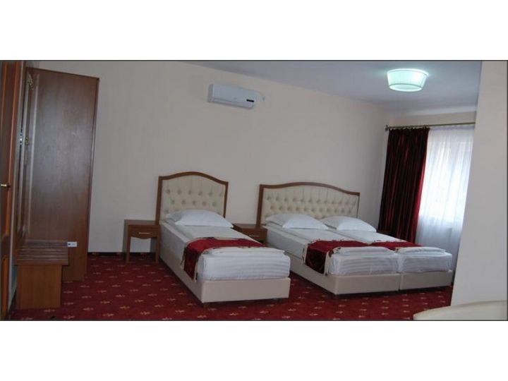 Hostel Paltinis, Hunedoara Oras - imaginea 